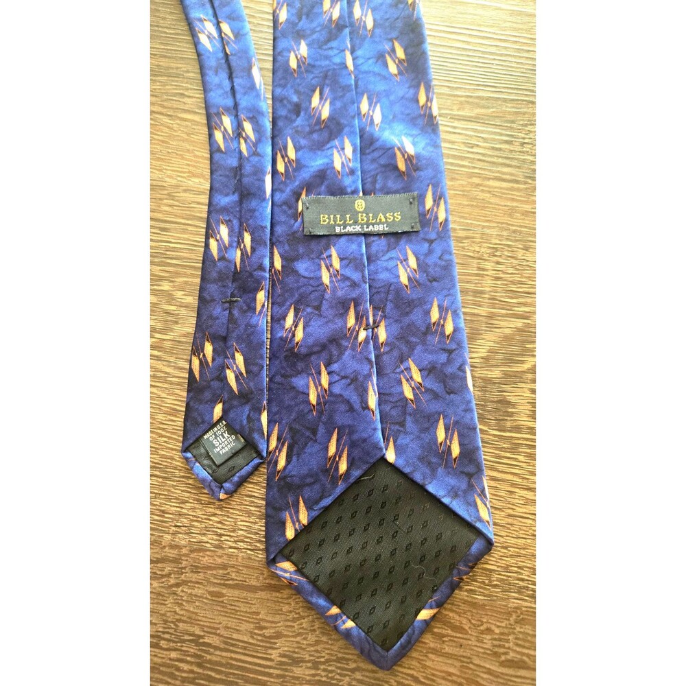 Bill Blass Black Label Blue & Gold Geometric Silk Men’s Tie – Abstract